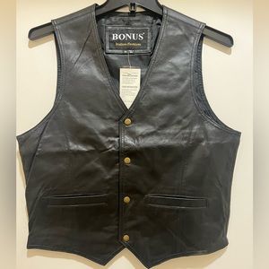 Men's Leather Vest, Black Color Leather VEST - Genuine Leather Size: M - NEW